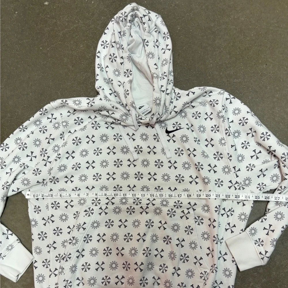 Nike Sportswear Men White Sunburst Crossbones All Over Print Hoodie Large‎